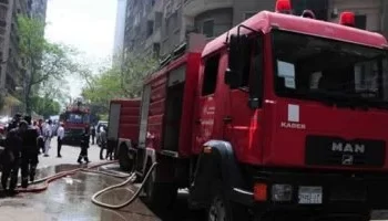 السيطرة على حريق بمحل تجاري في شارع فيصل دون إصابات