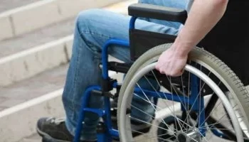 قانون حقوق الأشخاص ذوي الإعاقة ينظم مشاركتهم السياسية والثقافية ويضمن تمثيلهم النقابي