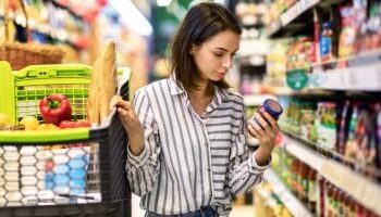 قانون حماية المستهلك يُلزم الموردين بـ10 بيانات أساسية على السلع لحماية المواطنين