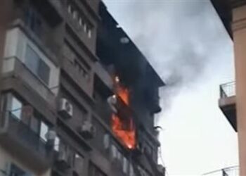 اندلاع حريق ضخم في عمارة 11 طابقًا بمدينة نصر