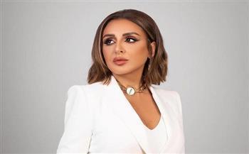 مفيدة شيحة تكشف مفاجأة عن حقيقة مرض أنغام