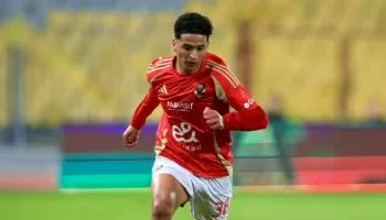 ريبيرو يحسم مصير محمد عبد الله مع الأهلي خلال أيام.. والإعارة الأقرب