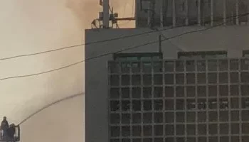 تجدد حريق سنترال رمسيس للمرة الثالثة وفرق الإطفاء تواصل جهود التبريد