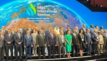 وزير البترول يشارك في اجتماع “أوبك” بفيينا ويؤكد دور مصر كشريك موثوق في أمن الطاقة