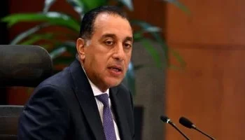 رئيس الوزراء: بدأنا فورًا في تطوير واجهات عقارات كورنيش الإسكندرية بتوجيه من الرئيس السيسي