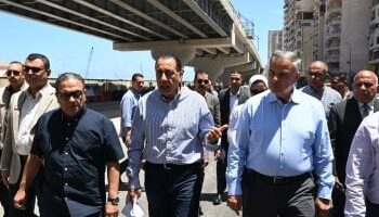 رئيس الوزراء يتفقد أعمال تطوير محور “محمد نجيب” وتوسعة كورنيش الإسكندرية