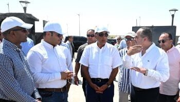 مدبولي يتفقد محطة تحلية مياه البحر بالعلمين الجديدة ويؤكد: التوسع في الزراعة بمياه البحر المحلاة لتعزيز الأمن الغذائي