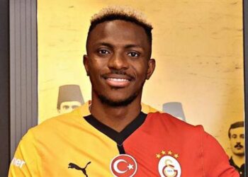 رسميًا.. جالطا سراي يتعاقد مع أوسيمين