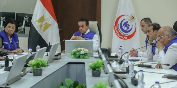 وزير الصحة يترأس غرفة الأزمات لمتابعة تداعيات حريق سنترال رمسيس
