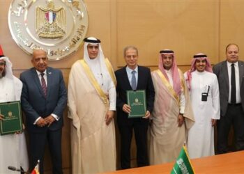 وزير الكهرباء يشهد توقيع مذكرة تفاهم لتطوير مركز أبحاث الجهد الفائق “EHVRC”