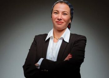 استقالة وزيرة البيئة وتكليف منال عوض بمهام المنصب مؤقتًا.. تفاصيل