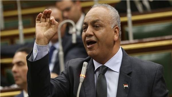 مصطفى بكري: الحكومة تصر على مخالفة الدستور