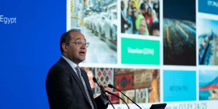  كجوك يفتتح «يوم مصر» ويوضح: «الأسواق لا تنام.. ووزراء المالية أيضًا»