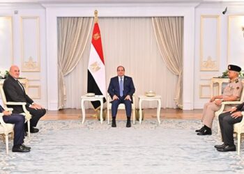 وزير دفاع إيطاليا: نقدر جهود مصر في وقف خروج قوارب المهاجرين غير الشرعيين