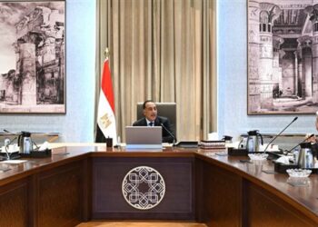 مدبولي يلتقي اللجنة الاستشارية السياسية لمناقشة التطورات الإقليمية والملفات المحلية