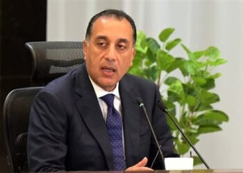 رئيس الوزراء يستعرض تقريرًا من اتحاد الغرف التجارية بشأن مبادرة خفض الأسعار