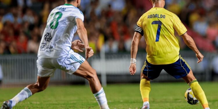 أهلي جدة يتوج بطلاً للسوبر السعودي على حساب النصر بقيادة محرز