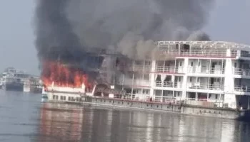 السيطرة على حريق مركب نيلي في أسوان وإصابة شخصين