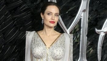 مصدر مقرب من أنجلينا جولي ينفي خططها لنشر كتاب عن حياتها