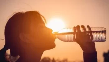 الأرصاد الجوية طقس حار ورطب على أغلب الأنحاء غدا الثلاثاء مع شبورة كثيفة وارتفاع في نسب الرطوبة