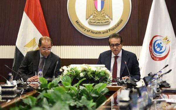 وزير الصحة يترأس اجتماعًا لمتابعة سلاسل توريد الأدوية وسداد مستحقات الشركات