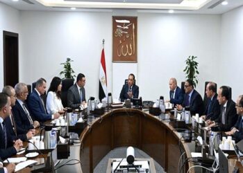رئيس الوزراء يتابع مشروعات إعادة إحياء “وسط البلد” والقاهرة الخديوية