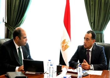 رئيس الوزراء يستعرض مع رئيس جهاز حماية المنافسة الملامح الرئيسية لاستراتيجية الجهاز 2026 – 2030