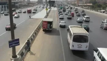 “النقل” تحذر من التعدي على حارة الأتوبيس الترددي وتتوعد المخالفين بعقوبات رادعة