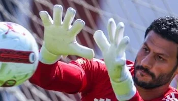 صداع حراسة المرمى يلاحق الفراعنة قبل معسكر سبتمبر.. غياب الشناوي وعواد وتذبذب مستوى أبو جبل وشوبير يثير القلق”