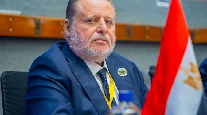 من هو حسن عبد الله محافظ البنك المركزي بعد التجديد الرابع له؟