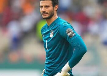 الأهلي ينعى والد محمد الشناوي