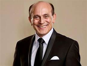 السيطرة على حريق محدود في فيلا الفنان محمد صبحي بأكتوبر