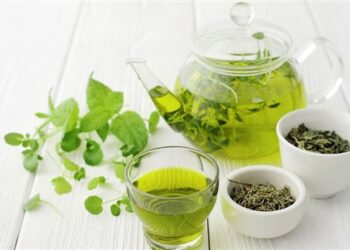 5 فوائد لـ الشاي الأخضر للعناية بالشعر