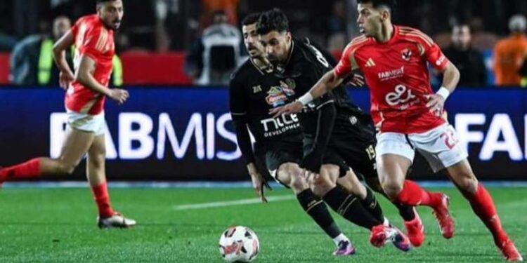 الأهلي يطلب حكامًا أجانب لإدارة مباراة القمة بالدوري أمام الزمالك