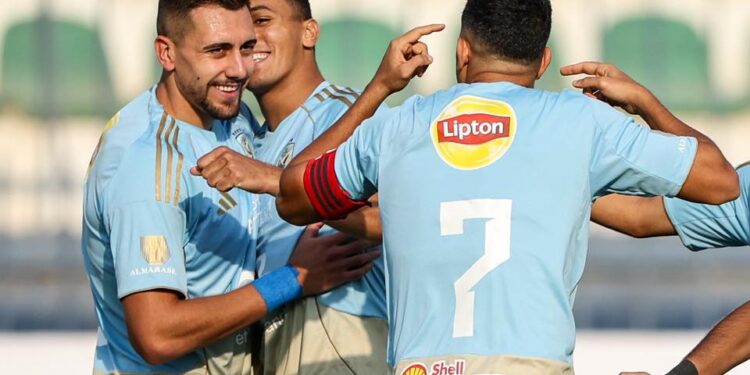 الأهلي يتقدم على حرس الحدود بثنائية مثيرة في الشوط الأول بالدوري الممتاز