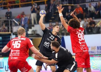 الأهلي يتأهل إلى نصف نهائي مونديال اليد رغم الخسارة أمام فيزبريم