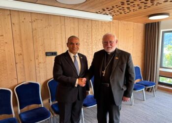 وزير الخارجية يلتقي مع وزير خارجية الفاتيكان