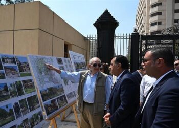رئيس الوزراء يتفقد مشروع تحسين الصورة البصرية للقاهرة الخديوية ضمن مشروعات القاهرة التاريخية