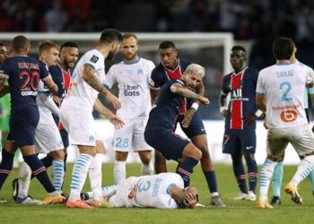 عاجل.. تأجيل مباراة باريس سان جيرمان ومارسيليا بسبب سوء الأحوال الجوية