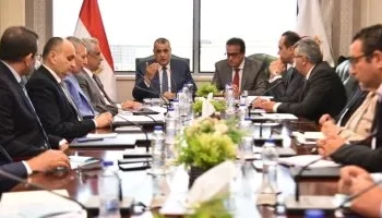 وزيرا الصحة والإنتاج الحربي يبحثان تعزيز المشروعات المشتركة لتطوير المنظومة الصحية