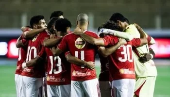 الأهلي يغيّر استراتيجيته في الصفقات.. ويفتح الباب أمام رحيل أشرف داري