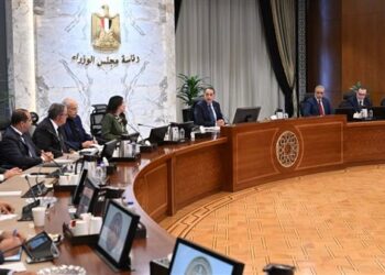 رئيس الوزراء يتابع تنفيذ توصيات اللجنة الاستشارية للتنمية العمرانية وتصدير العقار