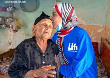 لايف للإغاثة والتنمية في اليوم العالمي للمسنين:  برامج رعاية كبار السن في مصر وحول العالم ضرورة إنسانية واجتماعية