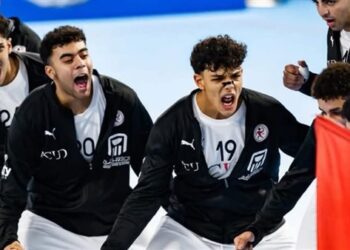 وزير الشباب يهنئ منتخب مصر لكرة اليد للناشئين بعد تأهله لنهائي كأس العالم