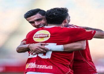 الدوري الممتاز.. الأهلي ينهي الشوط الأول متقدمًا على الاتحاد بهدف بن شرقي