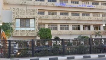 الأقصر: إيقاف محطة مياه الطود احترازياً بعد اكتشاف مواد بترولية طافية في النيل