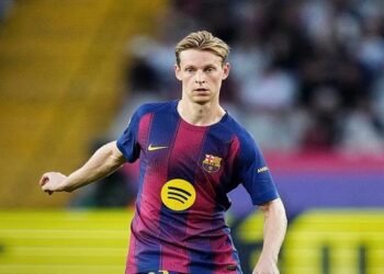 برشلونة يمدد عقد دي يونج حتى عام 2029