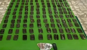 مكافحة المخدرات تضبط عاطلاً بحوزته 100 طربة حشيش بالعاشر من رمضان