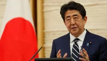 اعتراف رسمي في أولى جلسات المحاكمة.. المتهم بقتل شينزو آبي يُقر بذنبه ويستند إلى “كنيسة التوحيد” للدفاع عن نفسه