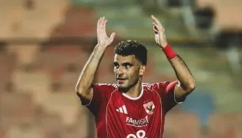 القلق يحيط بـ “زيزو” قبل مجموعات أفريقيا.. إراحة لاعب الأهلي خوفاً من تمزق في العضلة الخلفية